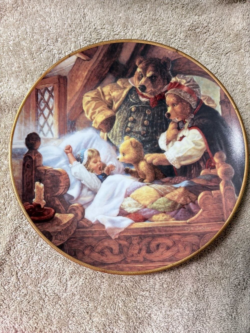 Knowles White Collector’s Plate ‘Goldilocks and the Three Bears’ Backstamp